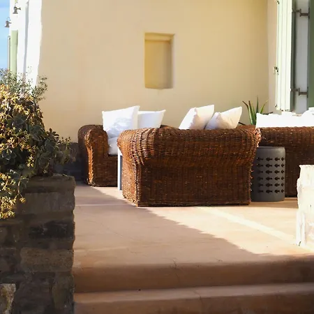 Ochre Dream, Front & Sunset Tatil Evi