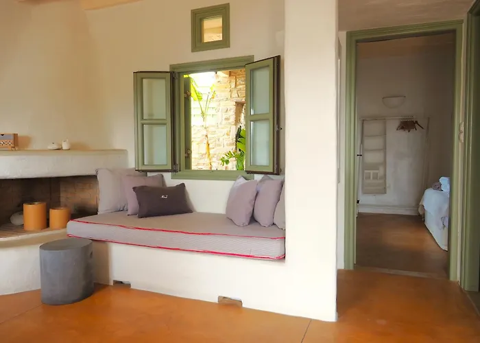 Holiday home Ochre Dream, Front & Sunset Naousa (Paros)