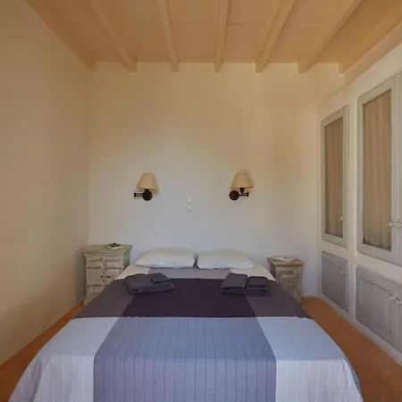 Casa vacanze Ochre Dream, Front & Sunset *