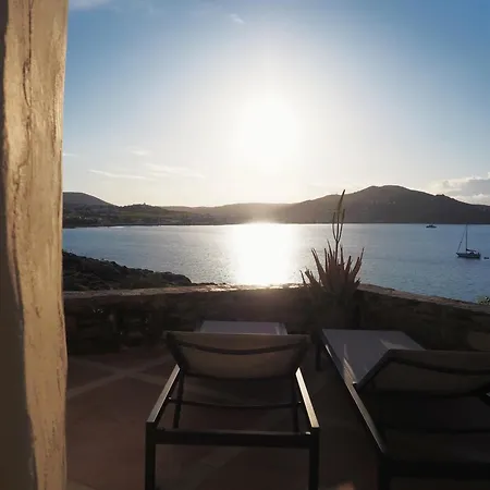 Ochre Dream, Front & Sunset Prázdninový dům *