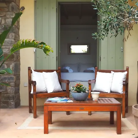 Prázdninový dům Ochre Dream, Front & Sunset Nausa