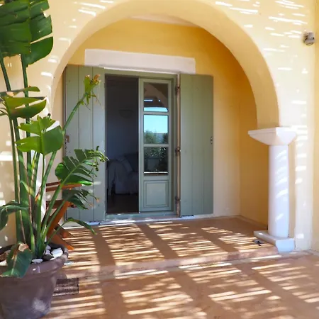 Ochre Dream, Front & Sunset Prázdninový dům *