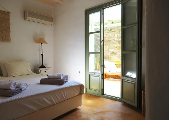 Ochre Dream, Front & Sunset