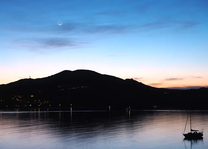 Ochre Dream, Front & Sunset