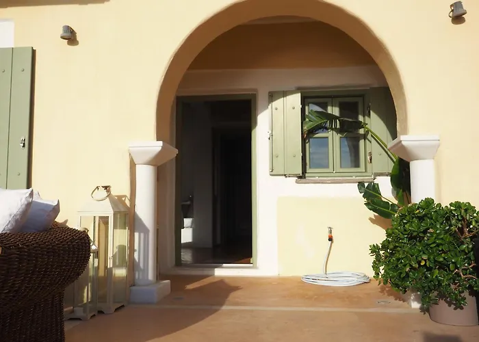 Ochre Dream, Front & Sunset Náusza